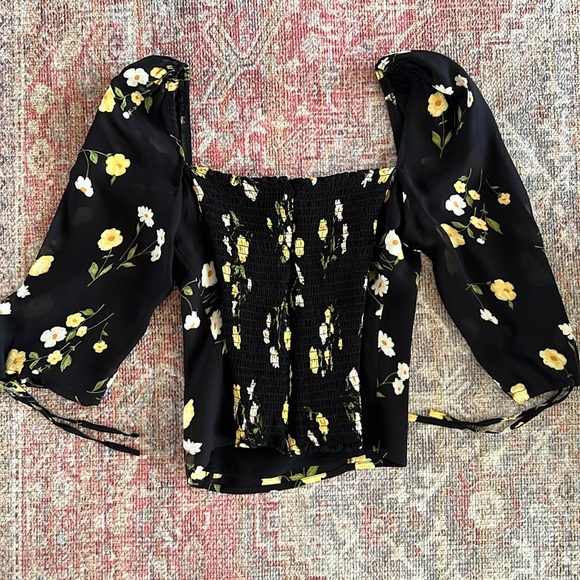 Reformation Grove top in black piazza size 4 - Picture 5 of 6